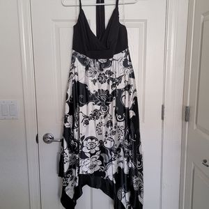 Torrid handkerchief bottom dress 2 black white